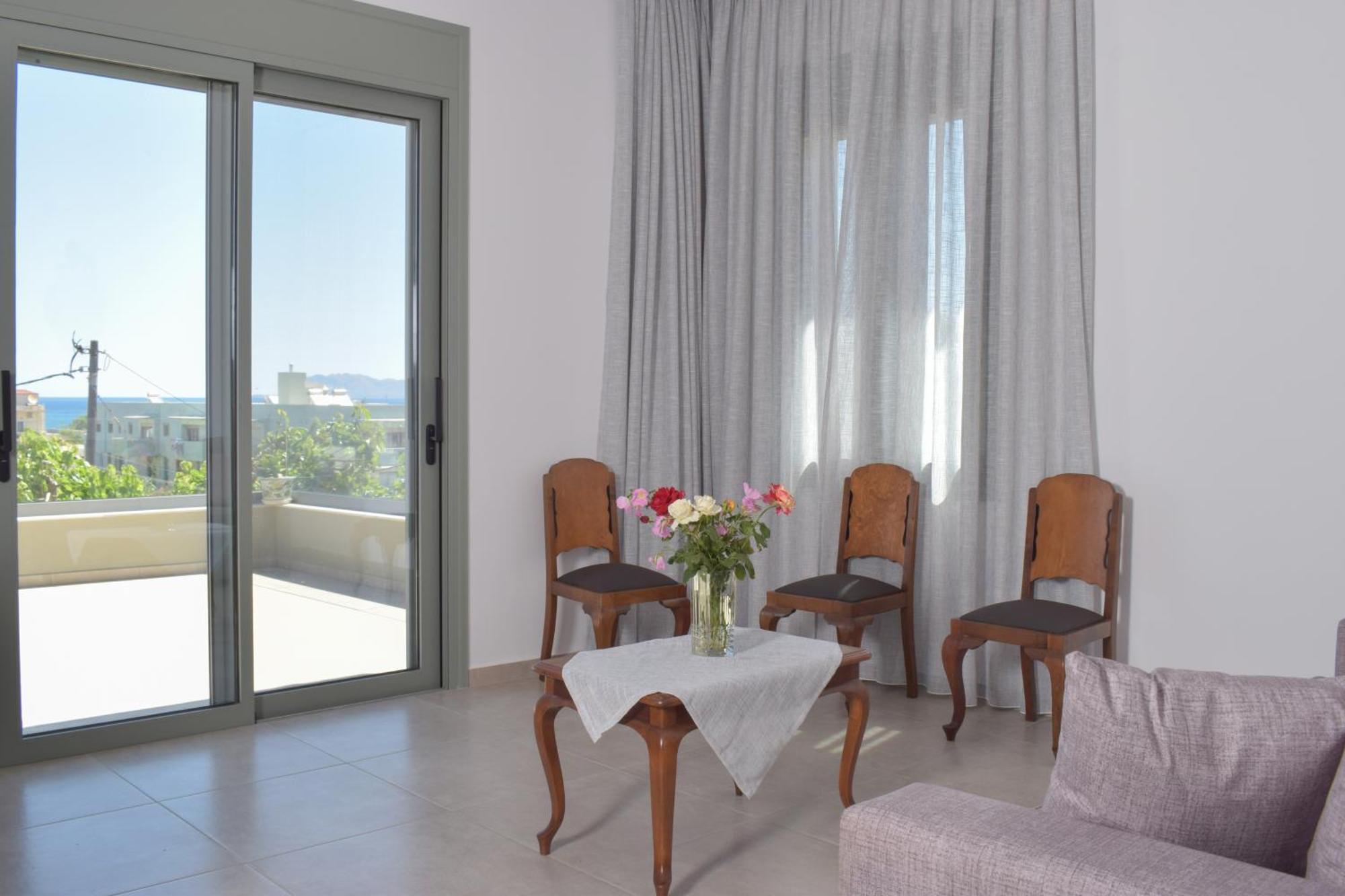 Romantic Corner Maisonette Houses 斯塔罗斯 外观 照片