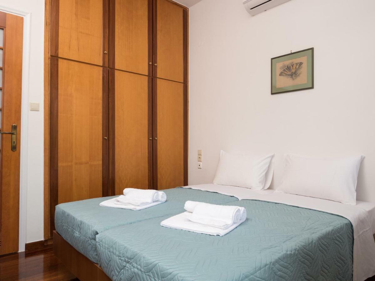 Romantic Corner Maisonette Houses 斯塔罗斯 外观 照片