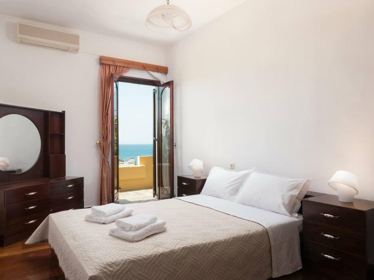 Romantic Corner Maisonette Houses 斯塔罗斯 外观 照片