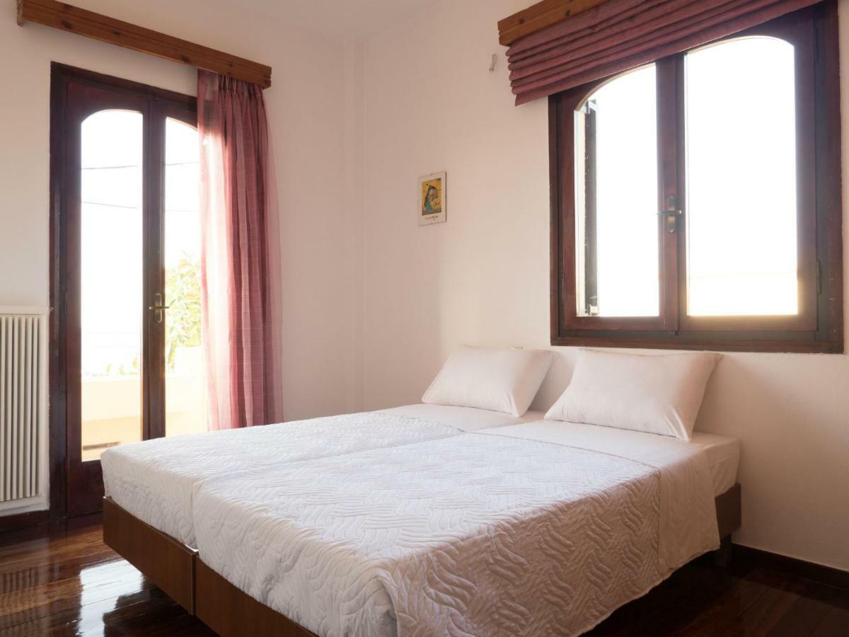 Romantic Corner Maisonette Houses 斯塔罗斯 外观 照片