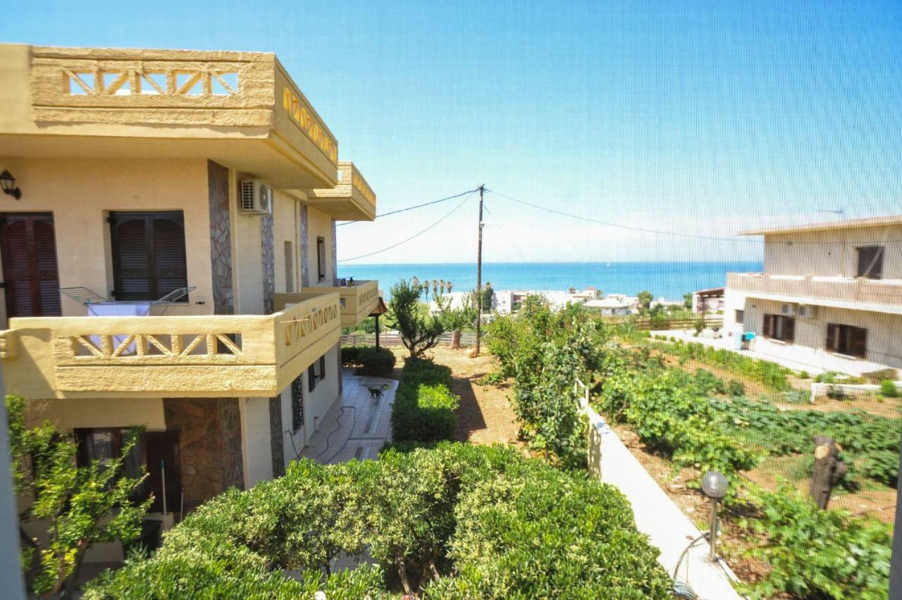 Romantic Corner Maisonette Houses 斯塔罗斯 外观 照片
